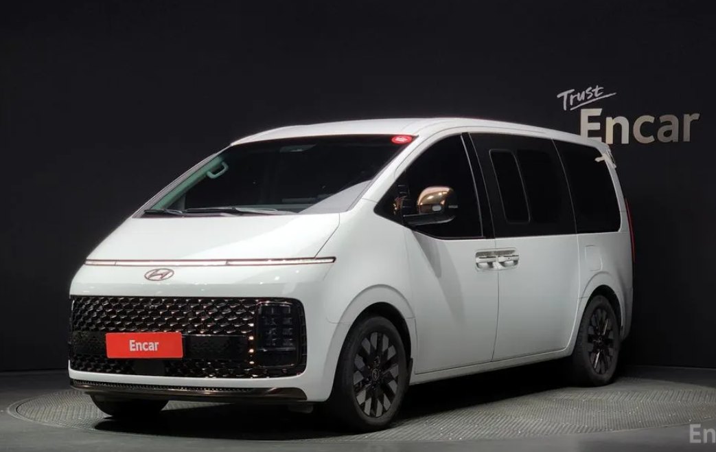 Hyundai Staria