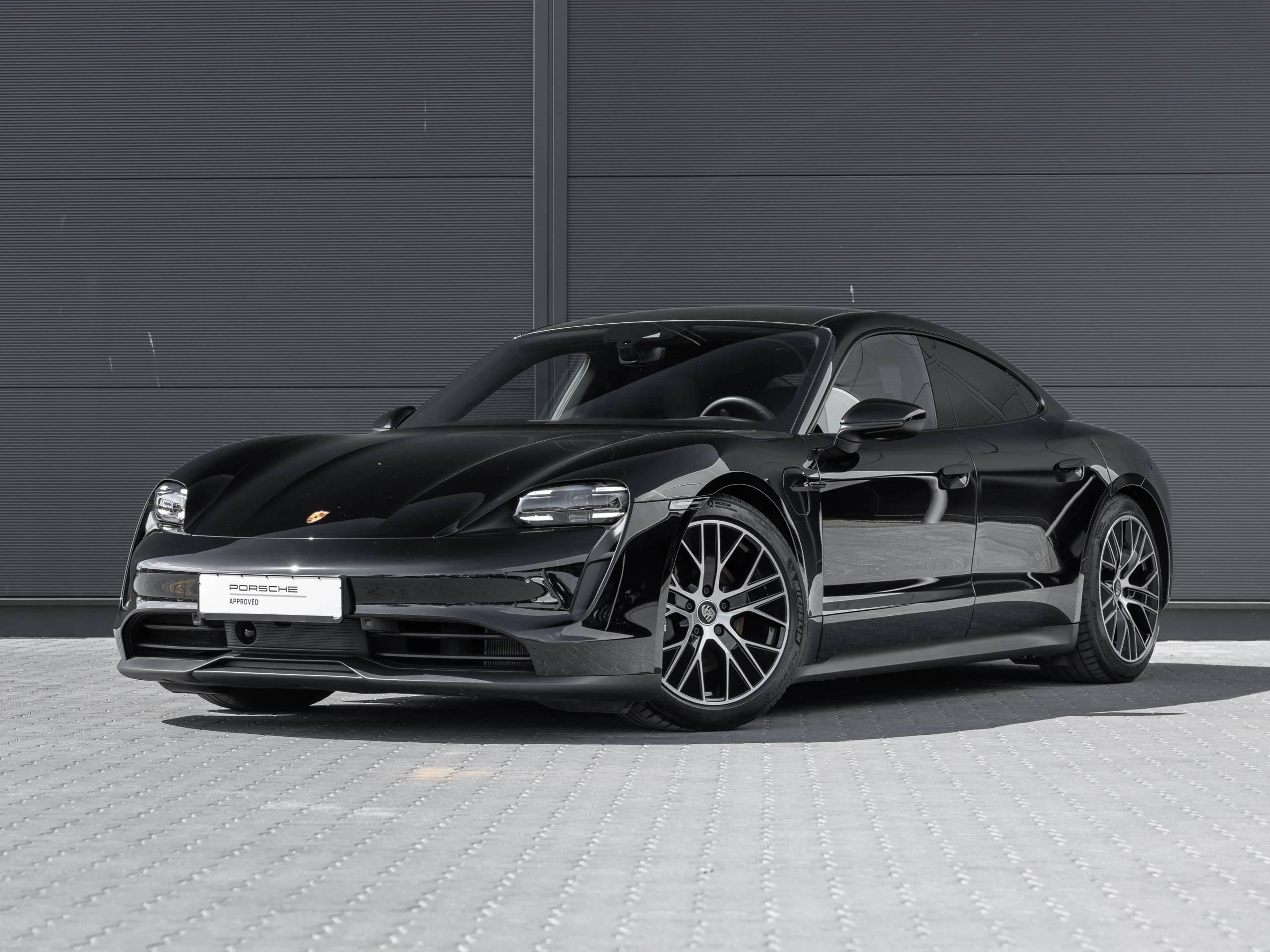 Porsche Taycan — общий вид