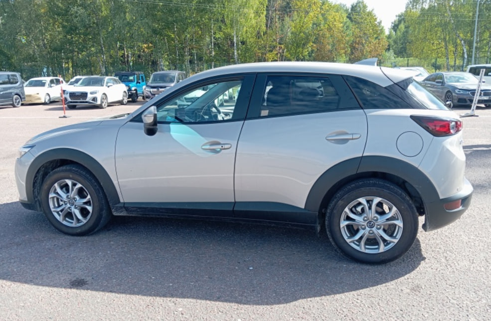 Mazda CX-3, вид сбоку
